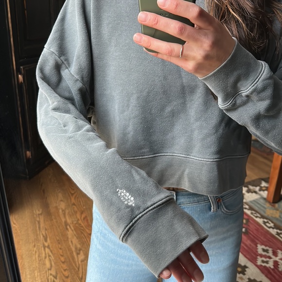 Free People movement crew neck - Picture 2 of 8